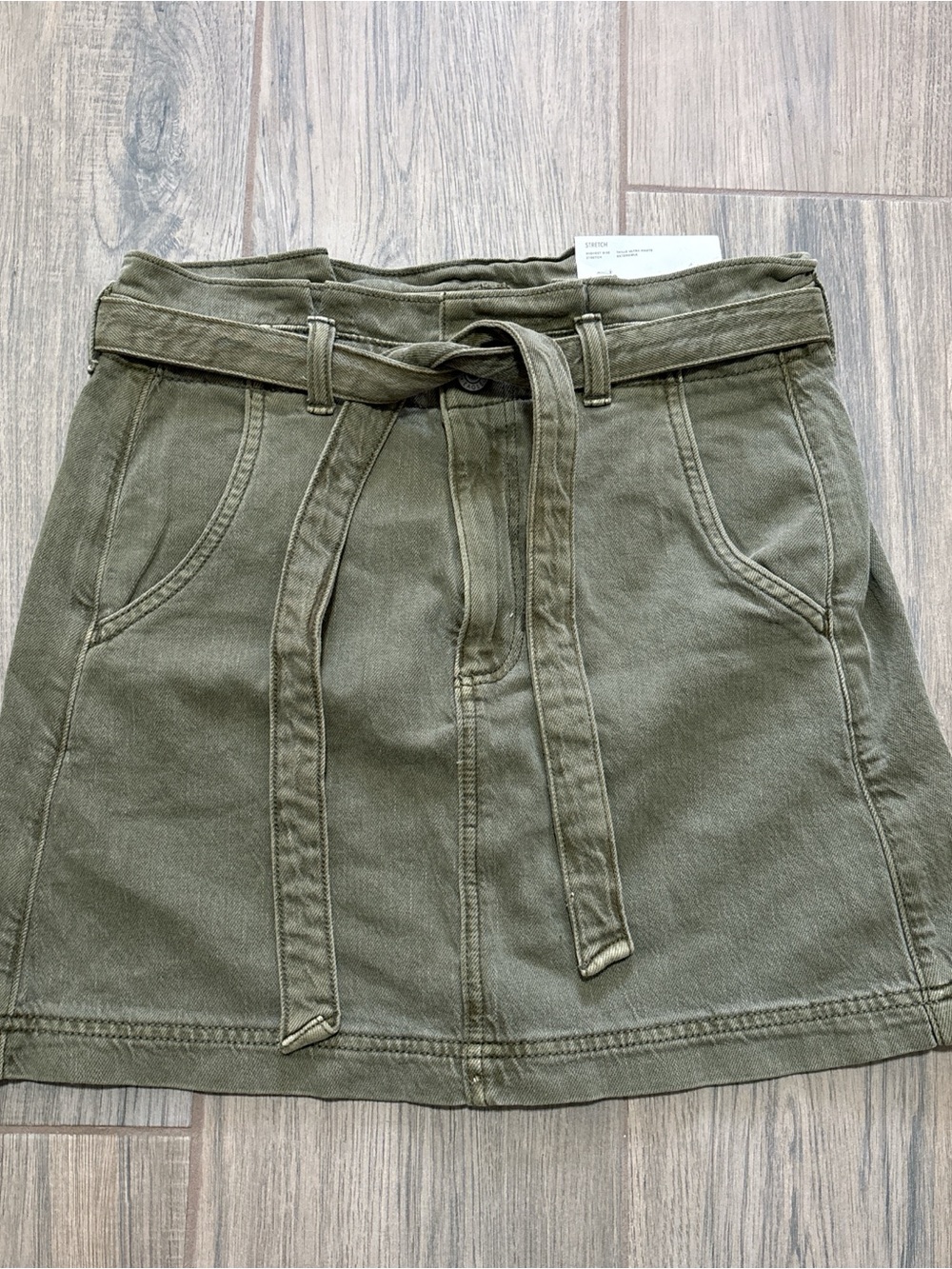 American Eagle NWT highest Rise Olive Green Utility Tie-Waist Mini Skirt size 4